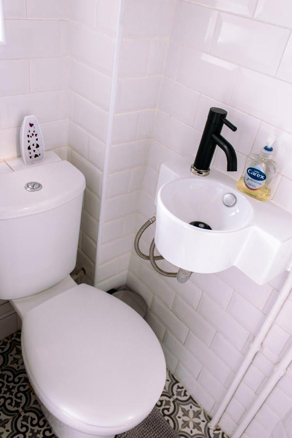 Nice 4 Bedroom Apartment Near City Centre 2-Min Walk To Metro !! Business & Family Friendly!! London Kültér fotó