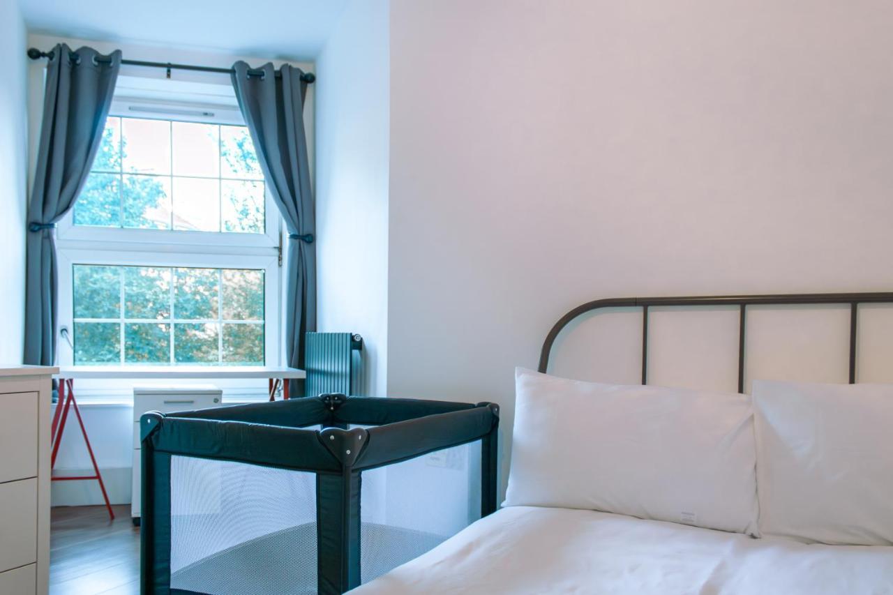 Nice 4 Bedroom Apartment Near City Centre 2-Min Walk To Metro !! Business & Family Friendly!! London Kültér fotó